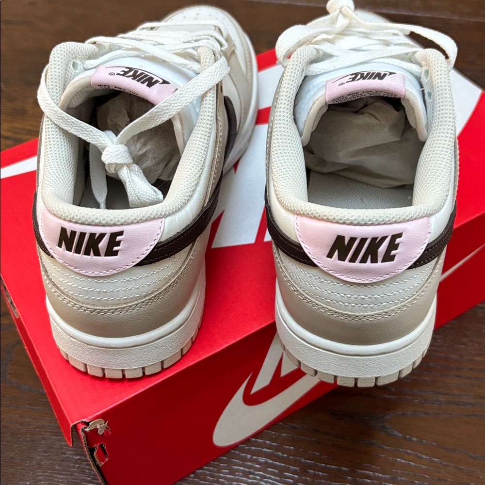 NIKE WOMENS DUNK LOW SIZE 9.5 white/baroque brown HF9990 100. New - Picture 3 of 6